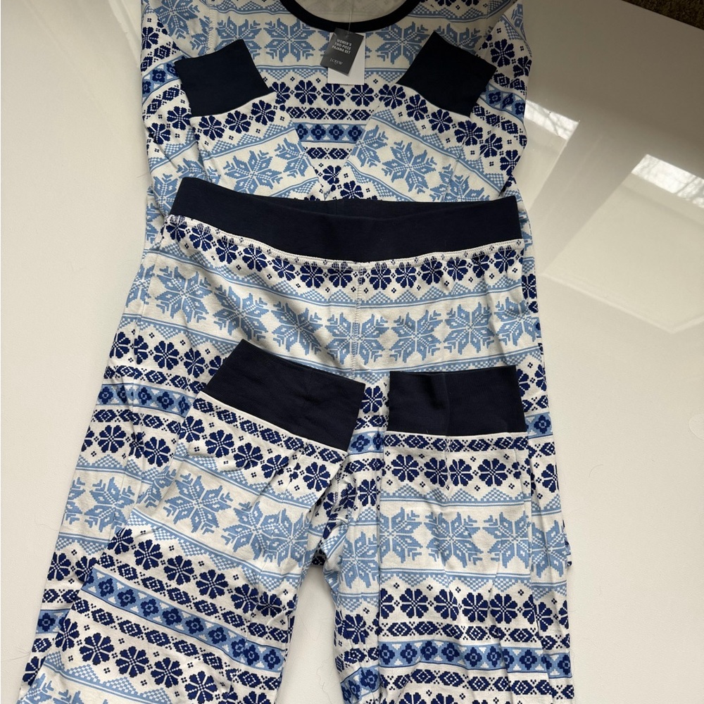 J. Crew Women’s Pajama Set in Navy and White Pattern